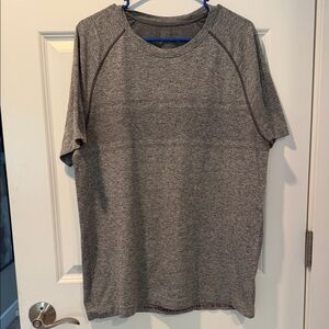 RHONE Gray Heather Short Sleeve Performance Tee - Men's